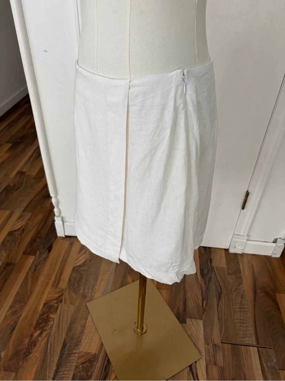 A New Day White Linen Blend Wrap Skort Side Zip NWT Size 10